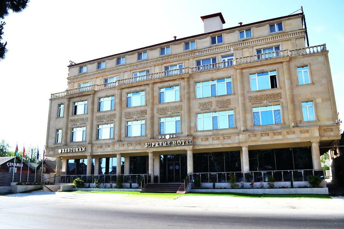 Supreme Hotel Baku. Баку отели. Анатолия отель Баку. Здание Исмаилия.